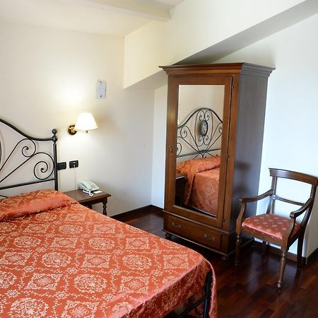 Villa Chiara Hotel Canelli Kültér fotó